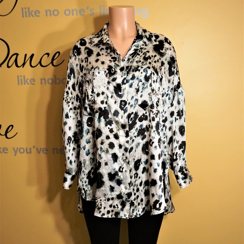 ZARA Button Up Blouse Size Medium Large